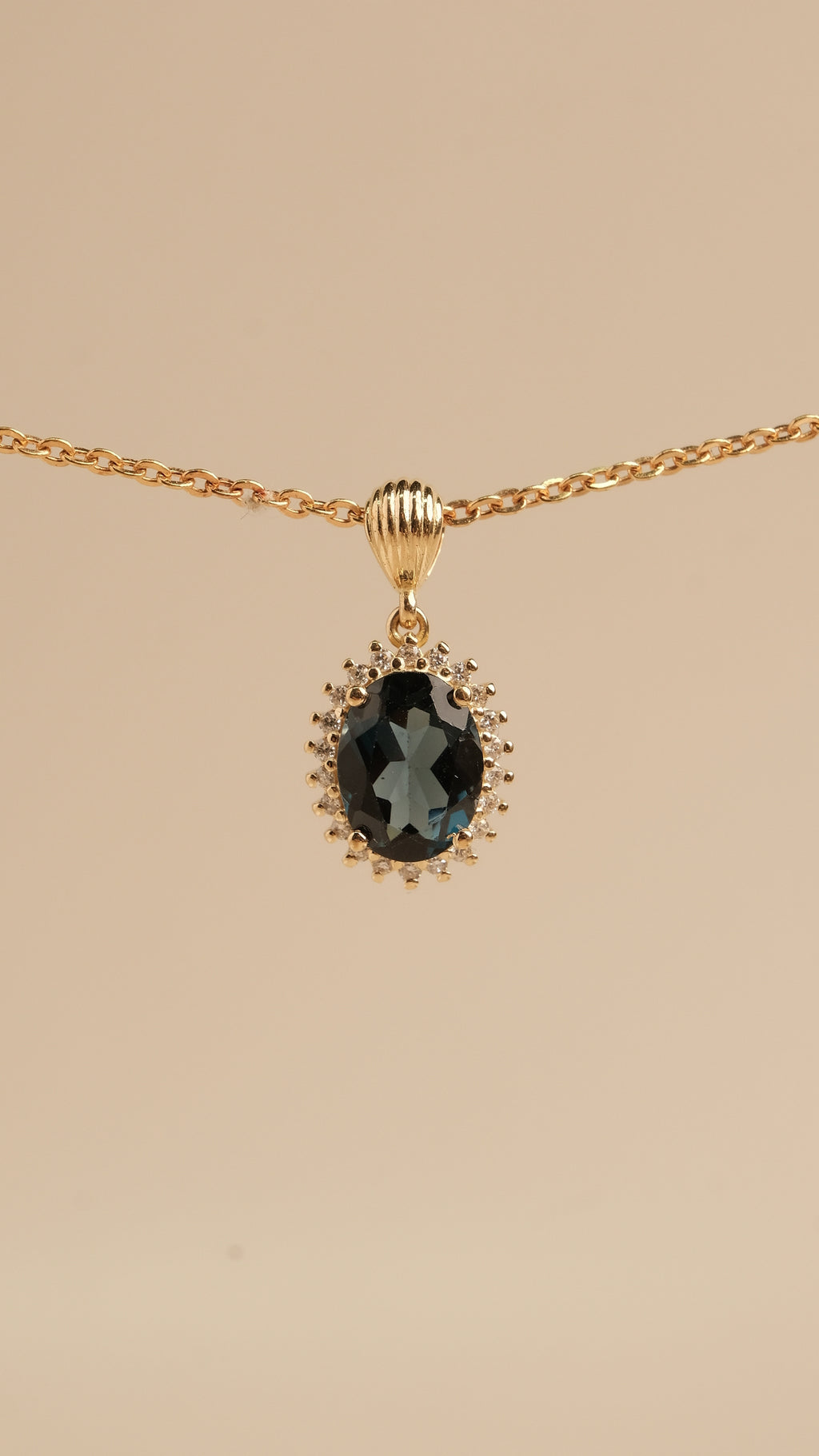 Eleanor Pendant