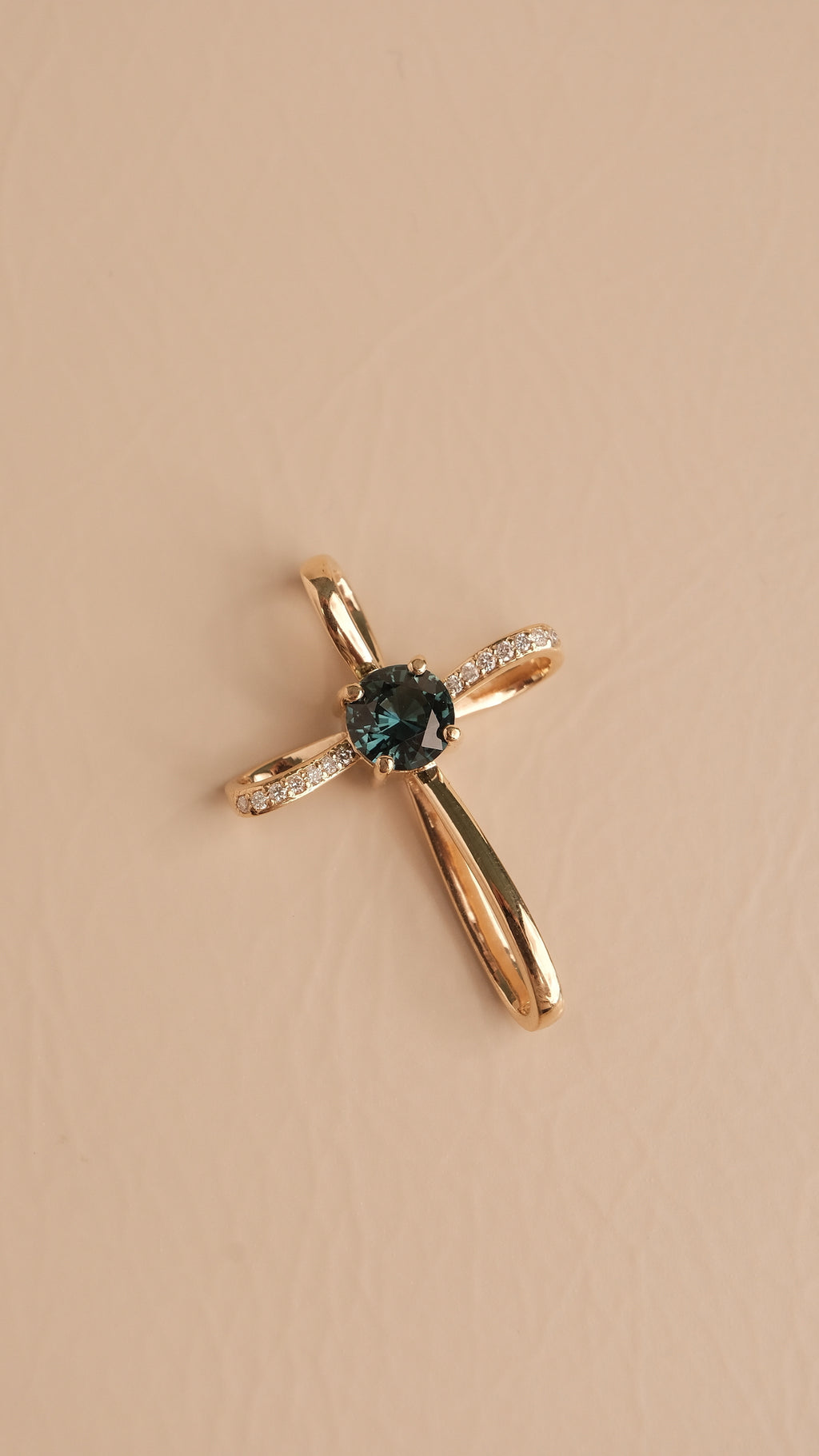 Angelique Pendant