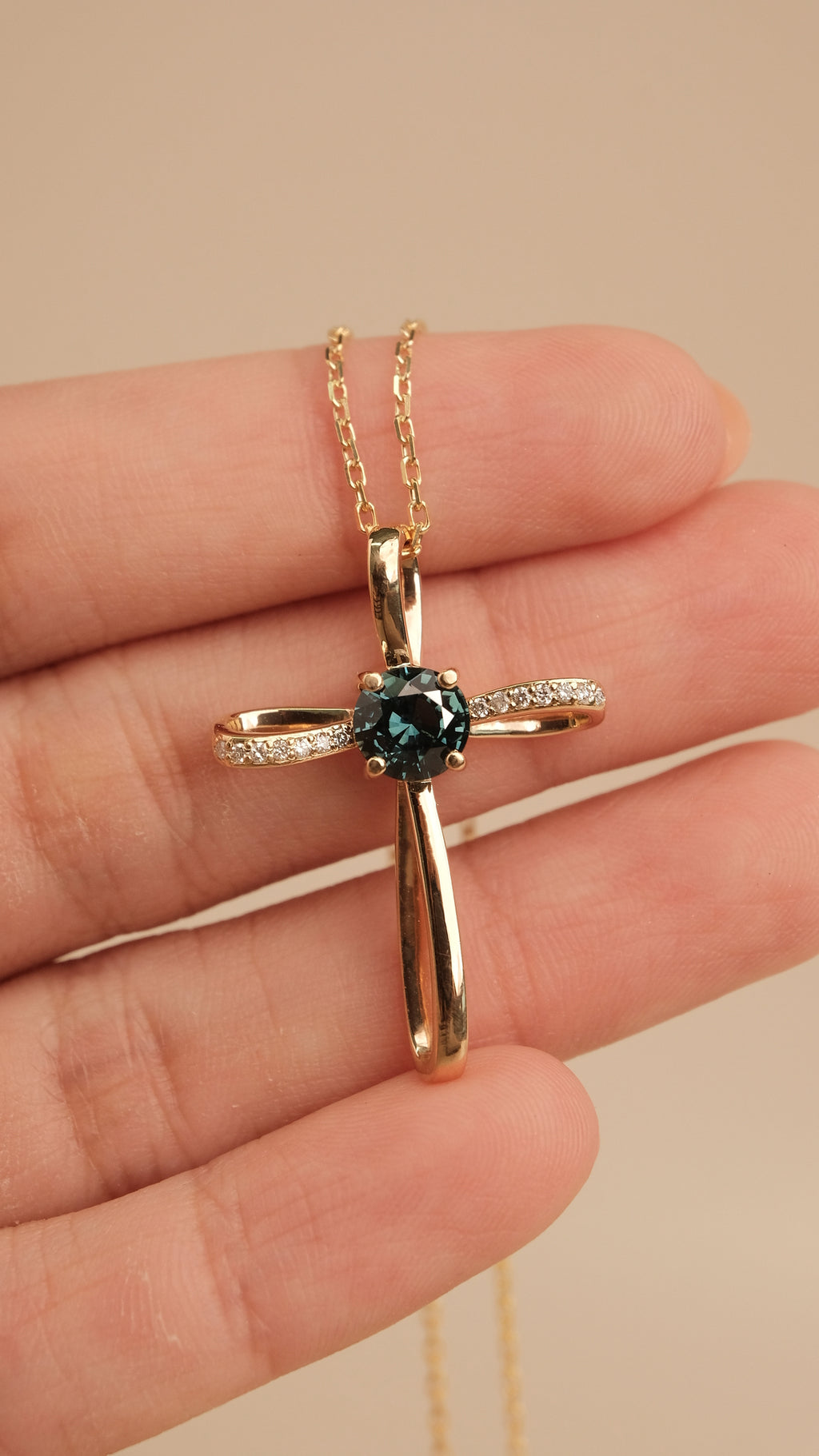 Angelique Pendant