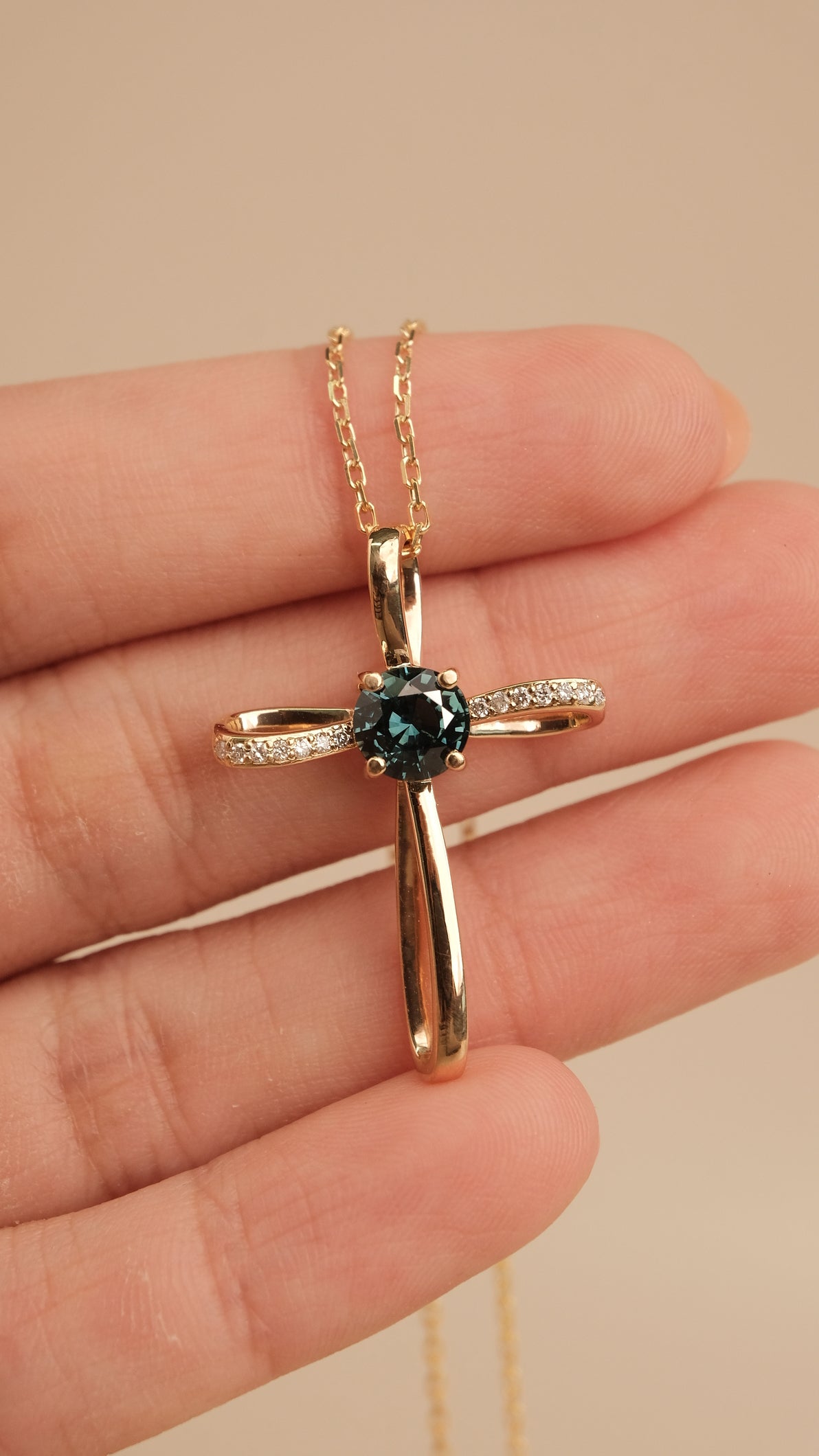 Angelique Pendant