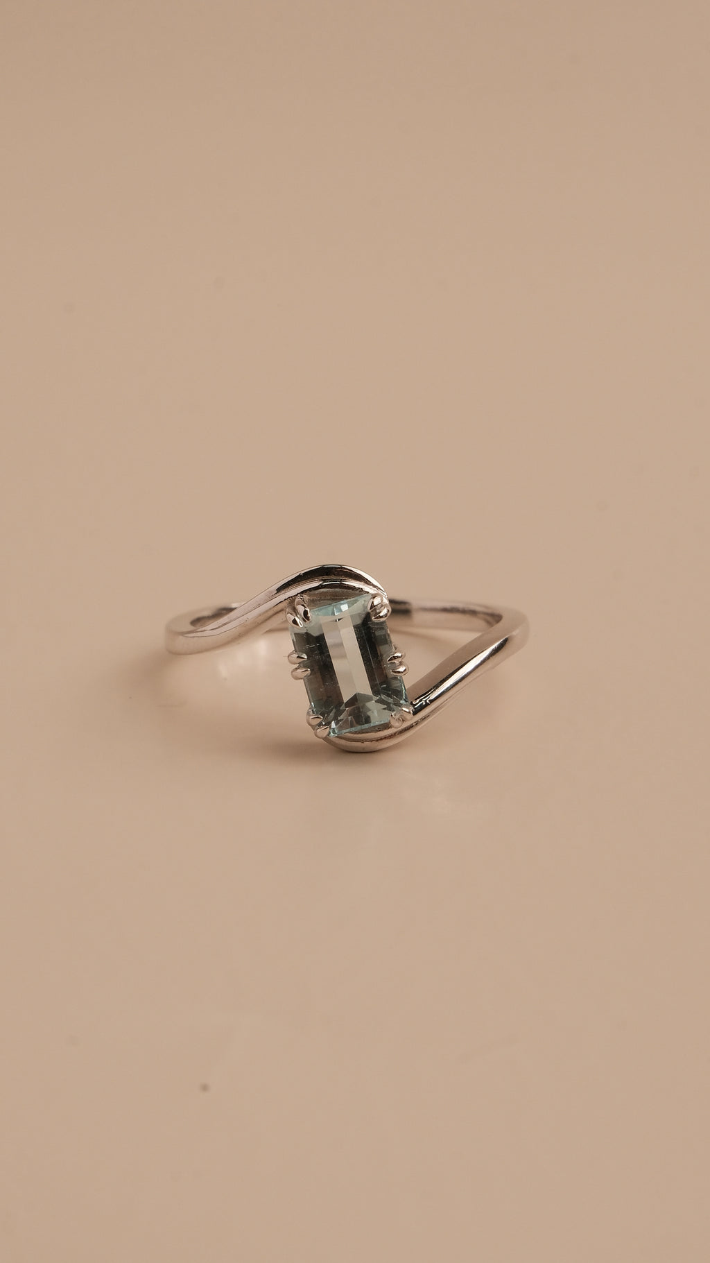 Amara Ring