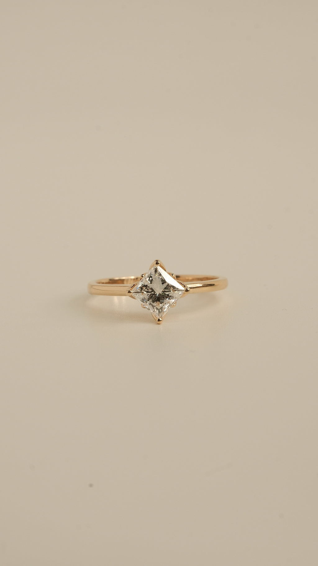 Vela Ring