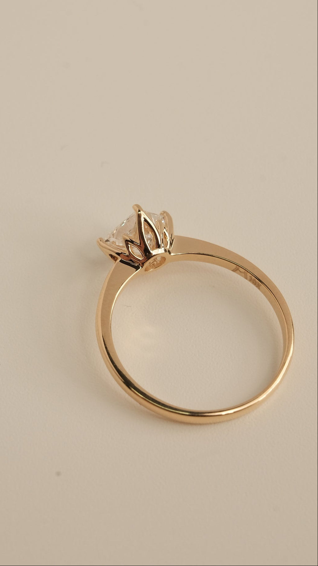 Vela Ring
