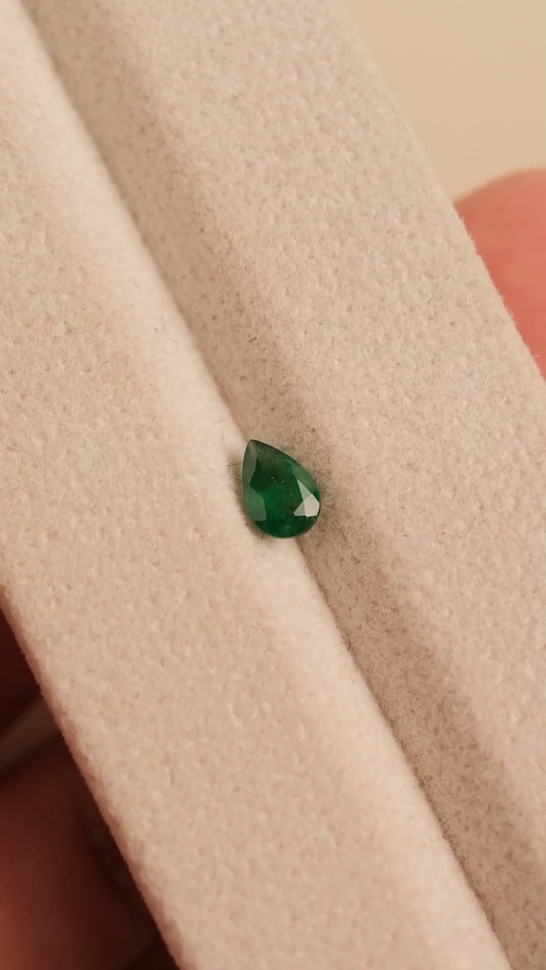 Emerald #27