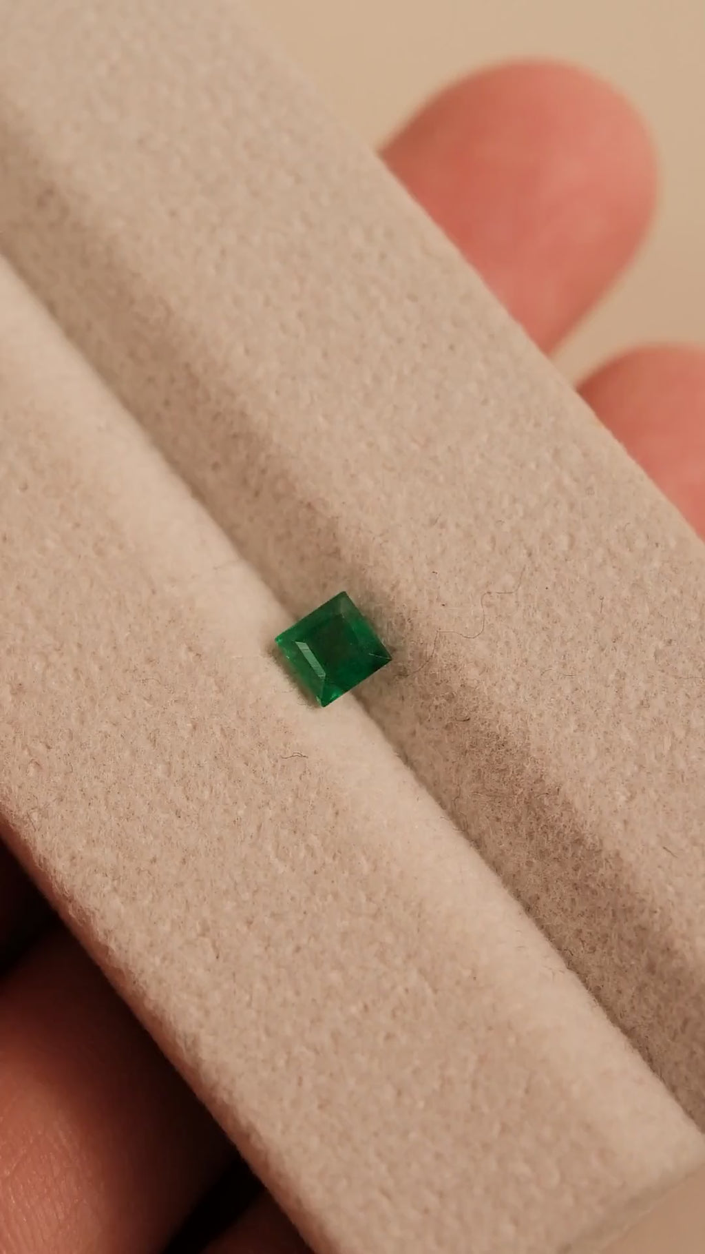 Emerald #25